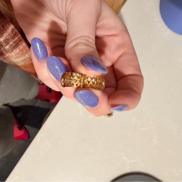 8k yellow gold hoops - Picture 2 of 4